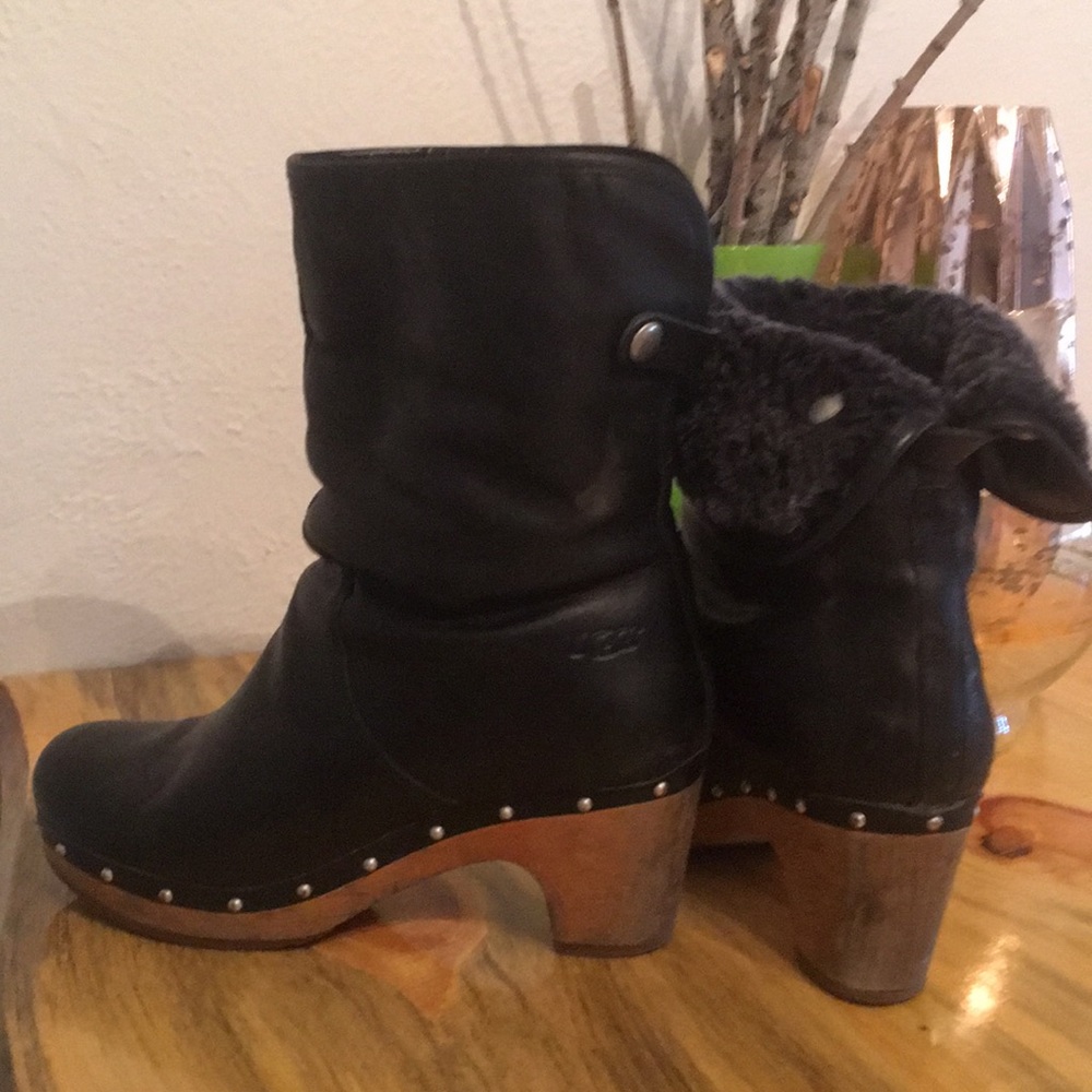 Women’s 8 Uggs boots/clogs